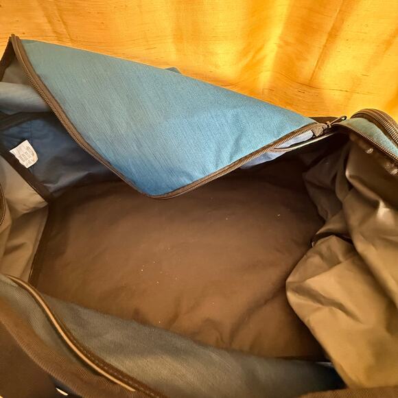 Nike Blue Duffle Bag - Picture 10 of 14